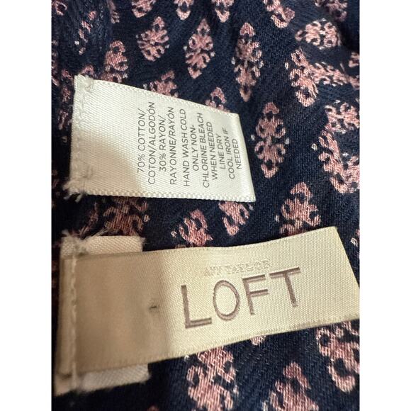 Ann Taylor LOFT Women's Navy Blue Multicolor Floral Shawl Wrap Scarf One Size - Picture 3 of 3